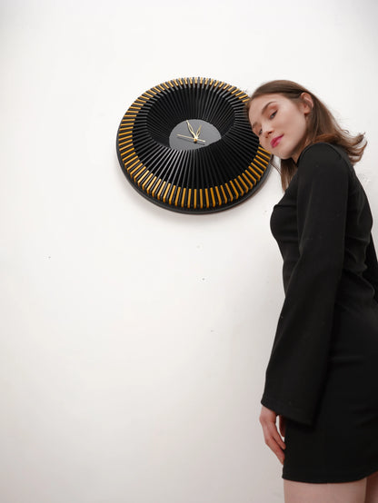 Kinetic 3D Radial Flux Wall Clock — Concentric Geometric Timepiece — Modern Op-Art Silent Art-Grade Composite Decor - velvet & grain